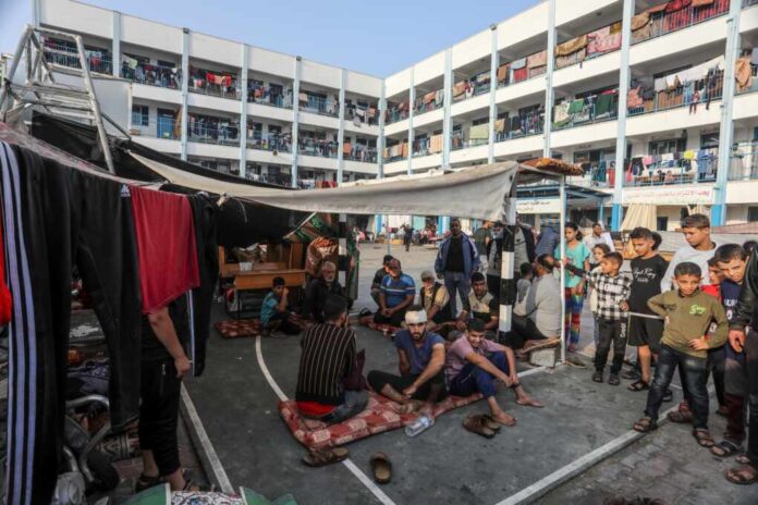 Palestinians,Were,Injured,During,An,Israeli,Air,Strike,Next,To