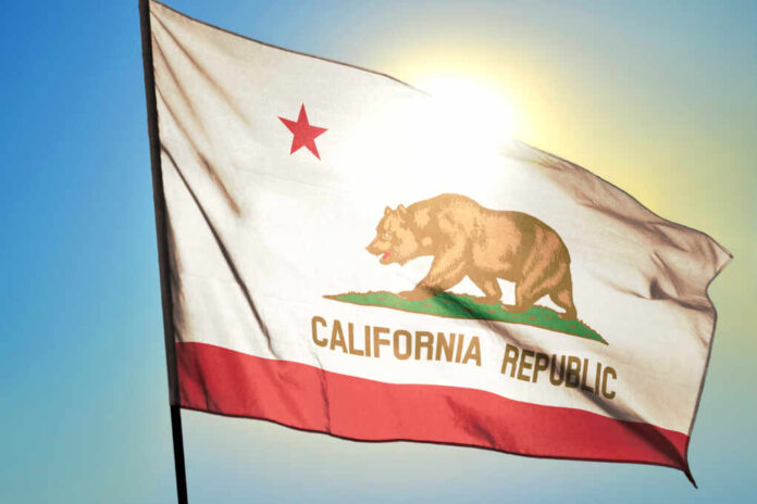 California,State,Of,United,States,Flag,Waving,On,The,Wind