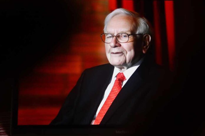Warren,Buffett,Is,A,Billionaire,Investor,,Philanthropist,,Ceo,,And,Chairman