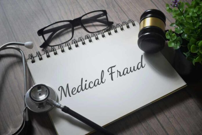 Top,View,Image,Of,Gavel,And,Stethoscope,With,Medical,Fraud