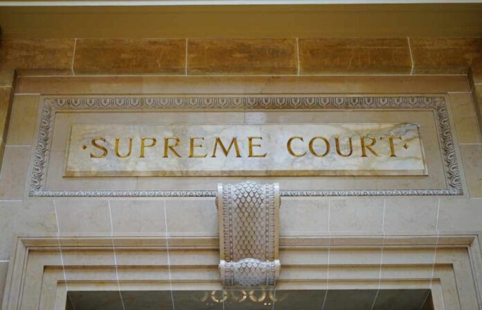 Madison,,Wi,-5,Apr,2017-,View,Of,The,Supreme,Court