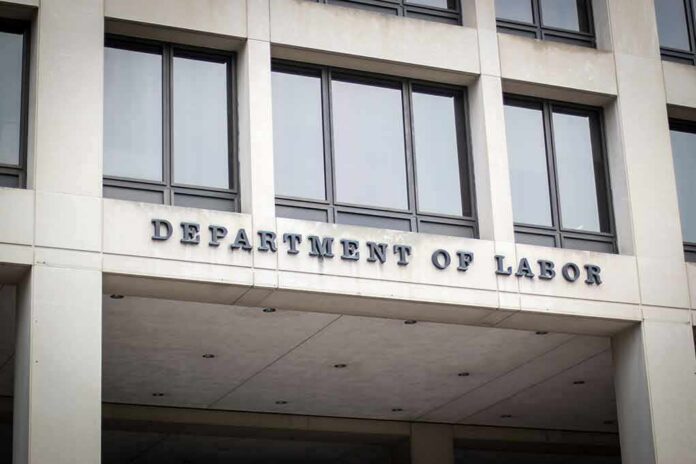 shutterstock_630435077 Department of Labor building facade