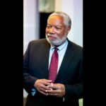 Smithsonian Secretary Lonnie Bunch to step down